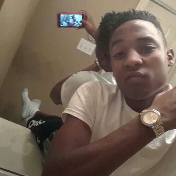 Meet your Posher, Tiffany - Picture 1 of 1