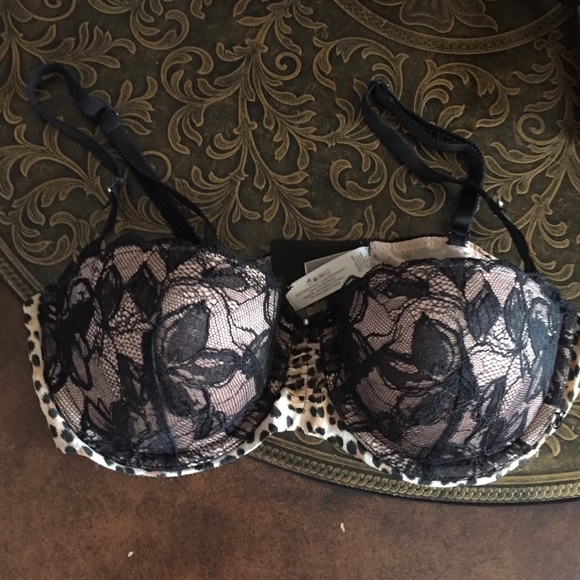 Victoria secret balconet push up bra