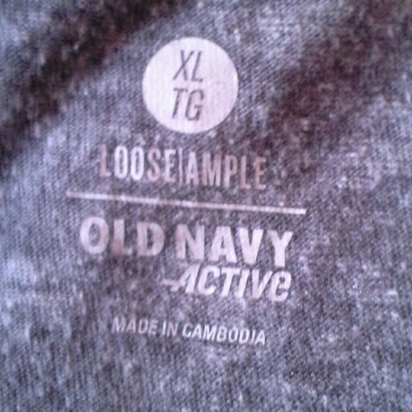 Old Navy Active Workout Tee - Picture 3 of 4