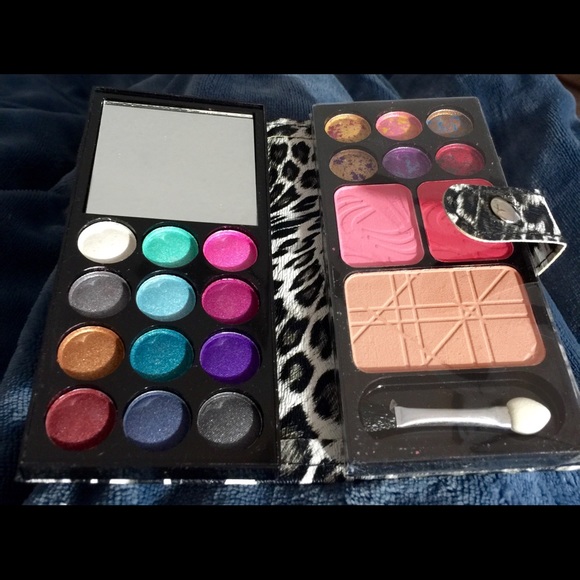 Travel make up kit have 2 - Picture 3 of 4