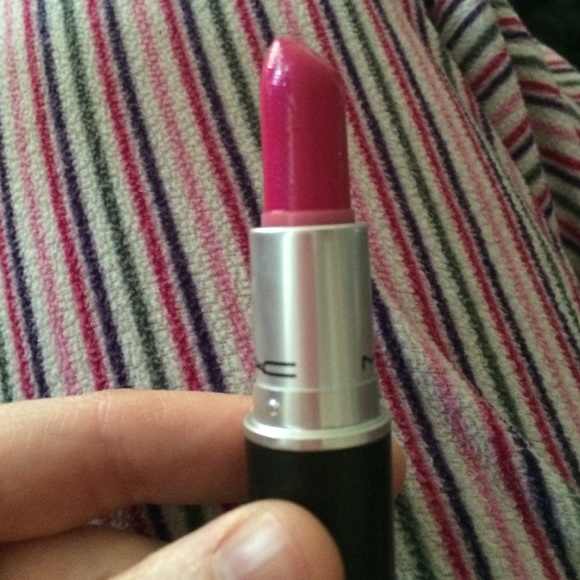 MAC Cosmetics Pink Poodle Lipstick