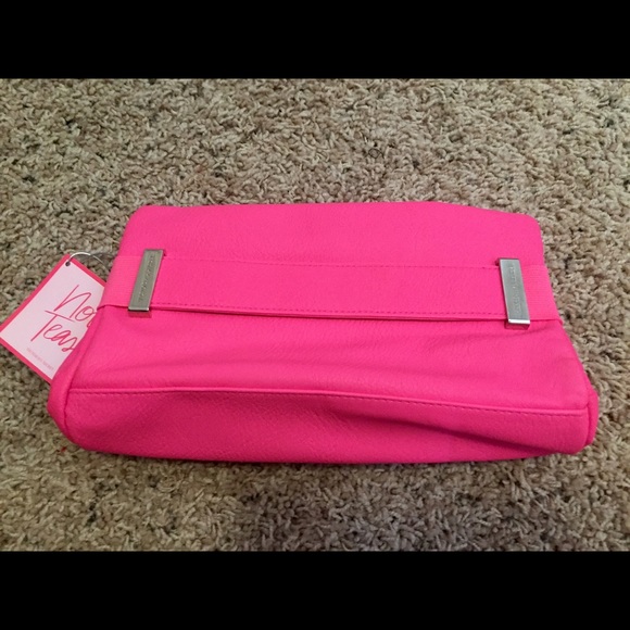 🛑SOLD🛑 VS Makeup Bag or Clutch