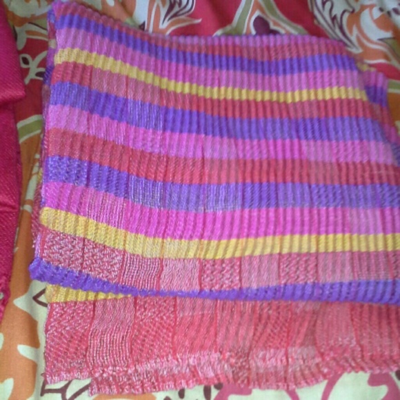 Scarf Bundle - Picture 4 of 4