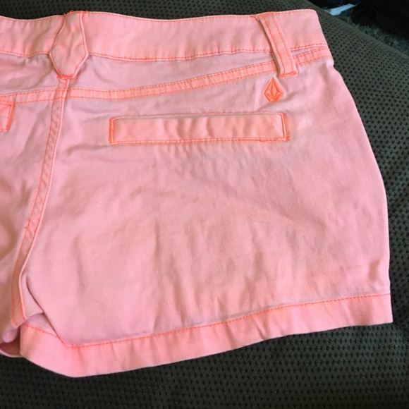 Volcom shorts
