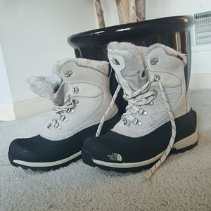 North face snow boots
