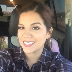 Meet your Posher, Renee