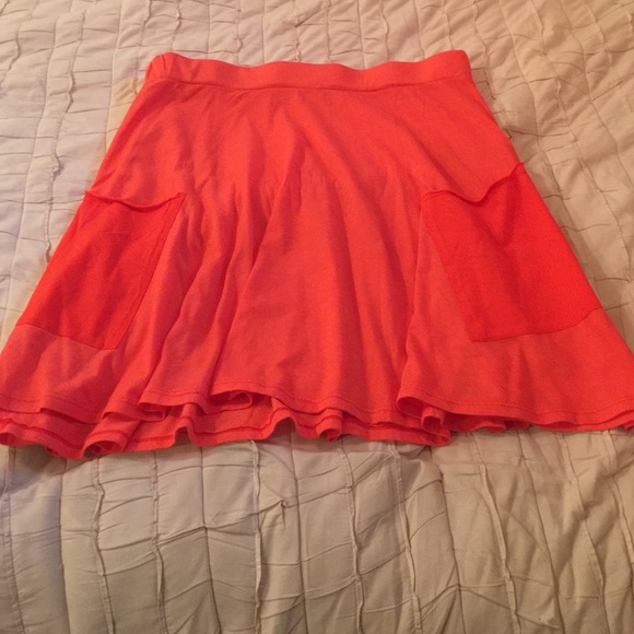 New cotton skirt