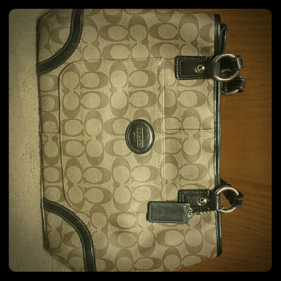 Coach Handbags - Coach Purse