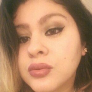 Meet your Posher, Liz