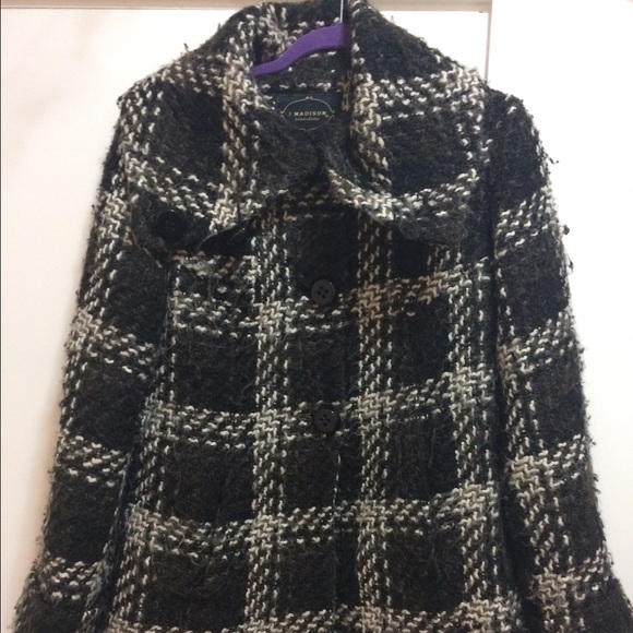 Woolen black winter coat - Picture 1 of 4
