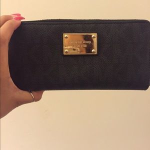 Authentic mk purse