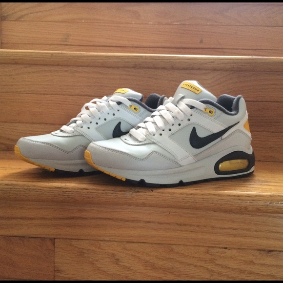 Nike LiveStrong Sneakers