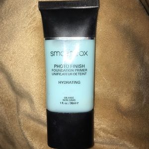 Smashbox hydrating photo finish primer