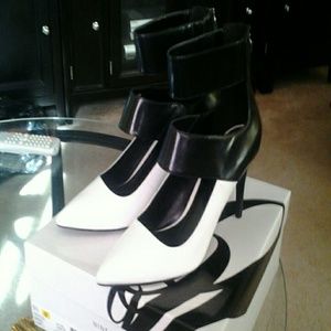 Nine West Ladies Pumps
