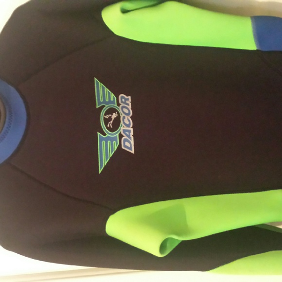 Dakor full body wet suit
