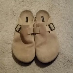 Boston style birkenstock look clogs