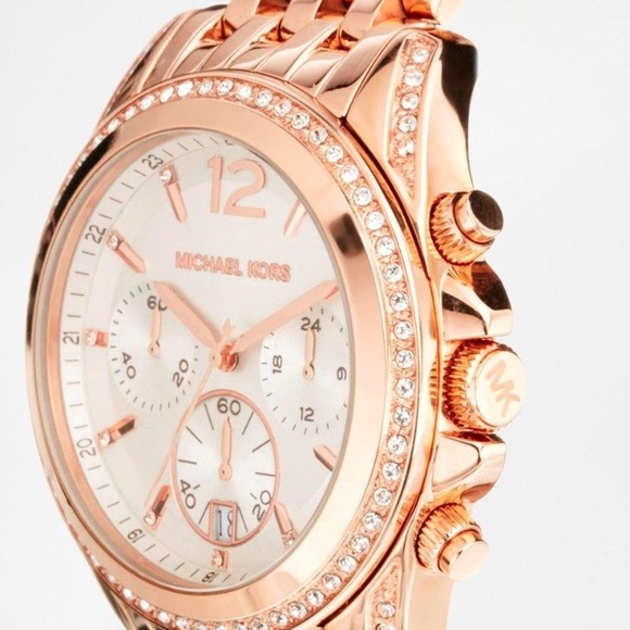 Michael Kors Pressley Rose Gold Watch - Picture 3 of 4