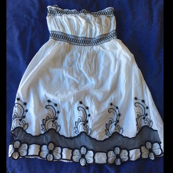 Strapless flower shirt