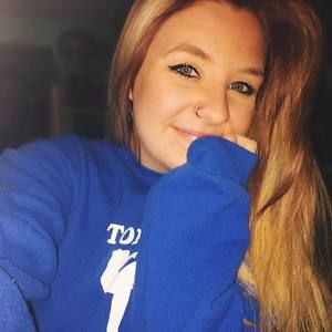 Meet your Posher, Abby