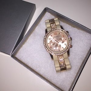 Gold watch ( Not real gold )