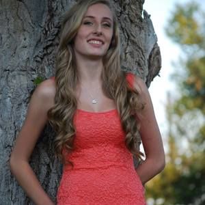 Meet your Posher, Kayla