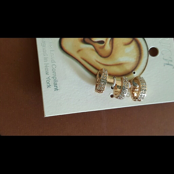 Earring Cuff - Picture 2 of 3