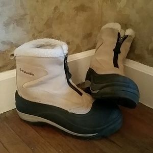 Columbia snow boots