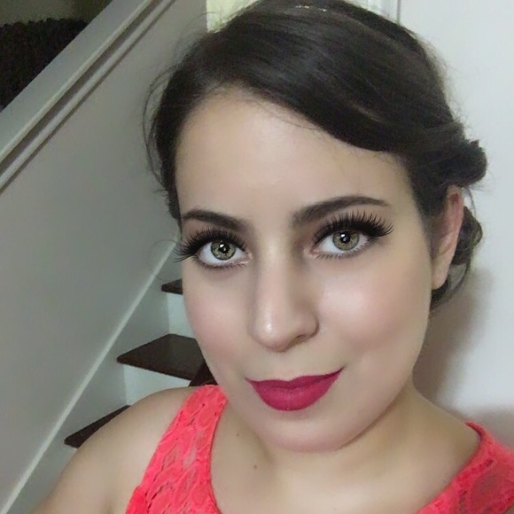 Meet your Posher, Lorena