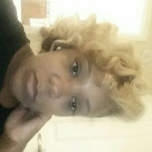 Meet your Posher, Tifani