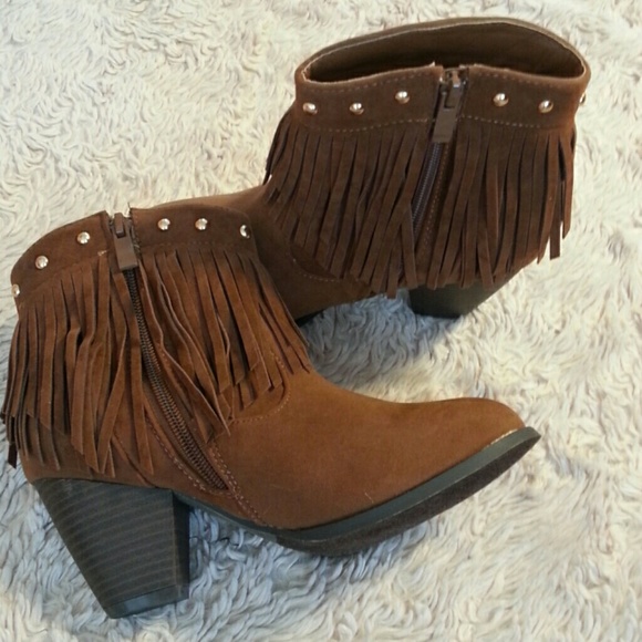 🔥Last Pair 🔥Fringed Booties size 6 - Picture 3 of 4
