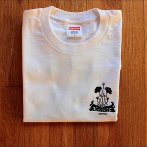 SUPREME 2015 FW CDG BOX LOGO FLORAL TEE IN WHITE
