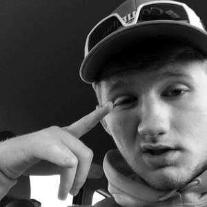 Meet your Posher, Logan