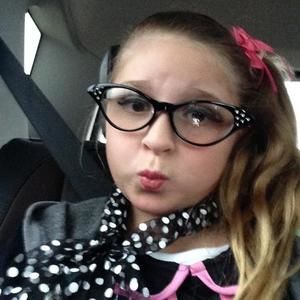 Meet your Posher, Hailey