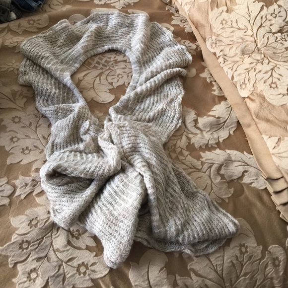 Scarf - Picture 2 of 2