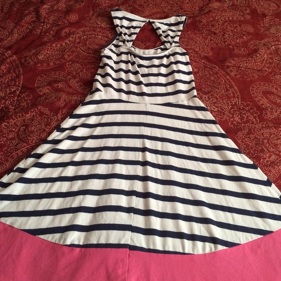 Sundress - Picture 2 of 3