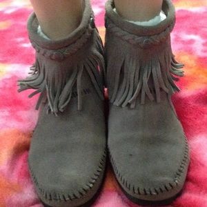 Minnetonka fringe boots