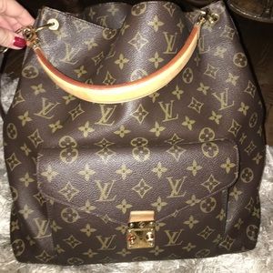 Authentic Louis Vuitton Metis