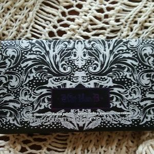 Kat Von D Poetica True Romance Palette