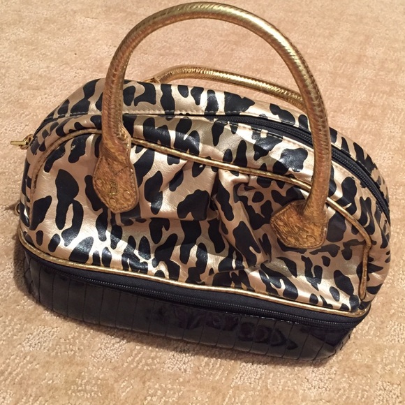 Betseyville by Betsey Johnson makeup bag