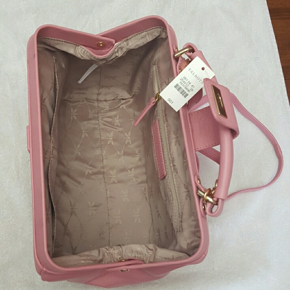 ***SOLD***Talbots NWT Purse - Picture 2 of 4