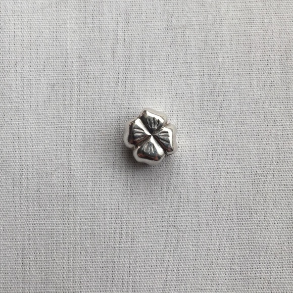 Discontinued Pandora Four Leaf Clover Charm