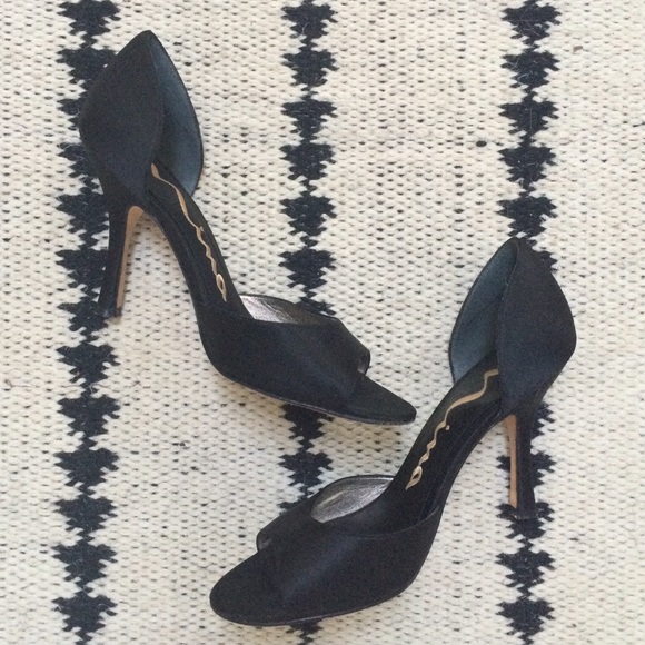 Nina D'Orsay Satin Pump