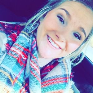 Meet your Posher, Kasey