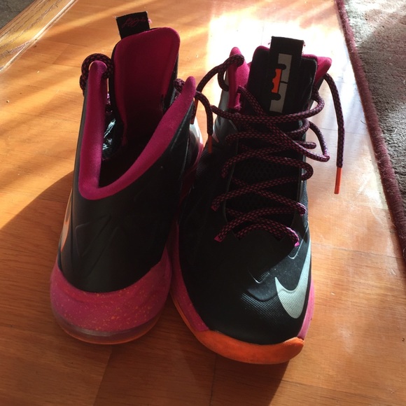 Grade school size 6 Nike Lebrons