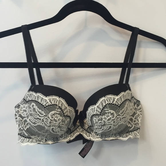 Victoria's Secret 32D Bra