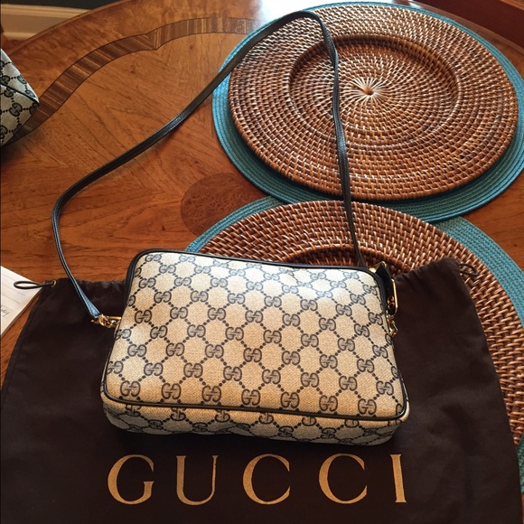 Authentic Gucci cross body bag