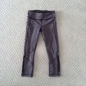 Lululemon herringbone cropped pants