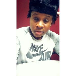 Meet your Posher, Camille