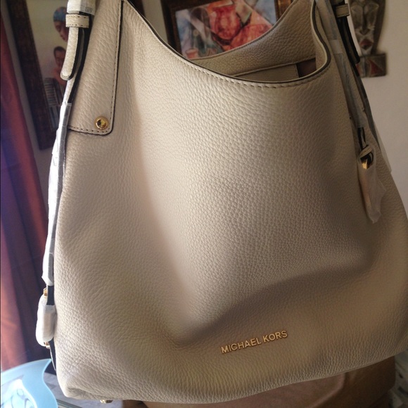 😍Beautiful Michael Kors Bedford handbag😍💥SOLD💥 - Picture 3 of 4