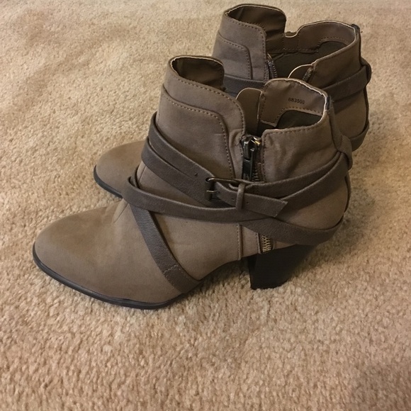 Charlotte Russe ankle booties